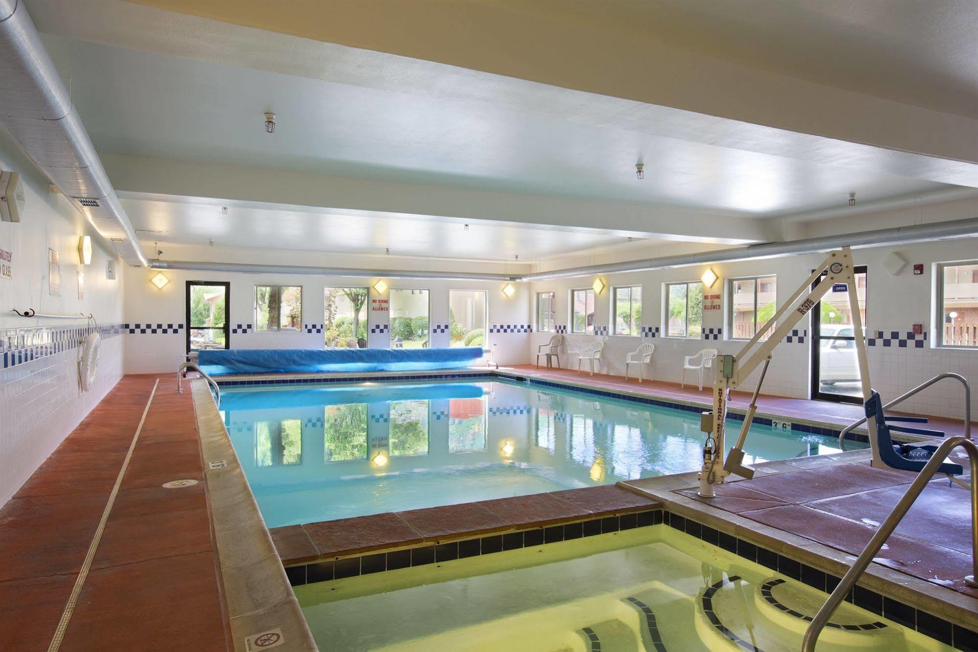 Glenwood Springs Cedar Lodge Εξωτερικό φωτογραφία